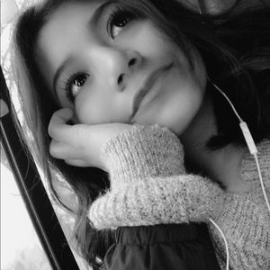 Meet your Posher, Isela